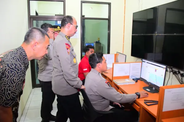 Polda Jateng Tinjau Langsung Karanganyar, Pastikan Layanan 110 Berjalan Optimal
