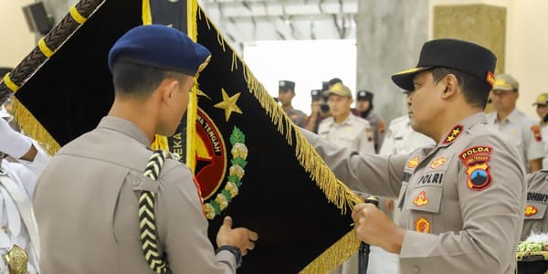 Jelang Hari Bhayangkara ke-79, Polda Jateng Gelar Pencucian Pataka “Maneka Tunggal Dharma”