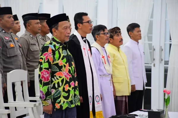 Doa Lintas Agama Meriahkan Peringatan Hari Bhayangkara ke-79 di Karanganyar