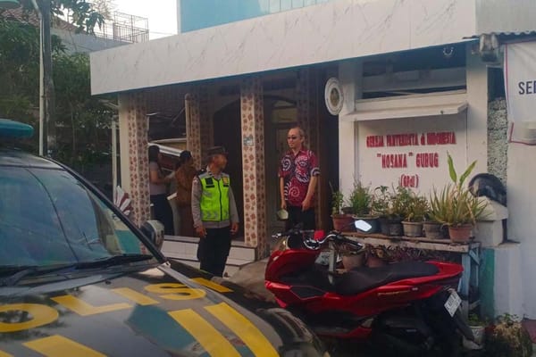 Polres Grobogan Kerahkan Personel Amankan Ibadah Minggu di Gereja-Gereja
