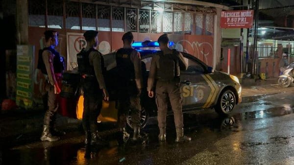 Polisi Amankan Pria yang Paksa Pengunjung Warung di Kebumen untuk Memberi Uang