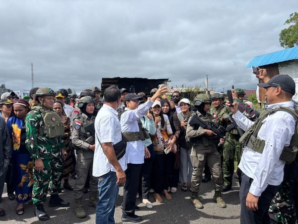 Kunjungan Dua Menteri ke Nduga, Polwan Operasi Damai Cartenz Turut Kawal Keamanan