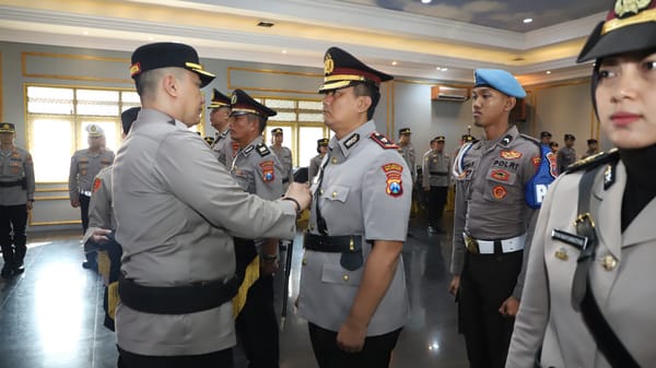 Kapolresta Malang Kota Lantik Tiga Pejabat Baru, Tegaskan Komitmen Tingkatkan Kinerja