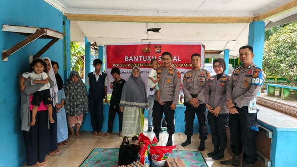 Polisi di Riau Gelar Bakti Sosial Sambut HUT Bhayangkara ke-79