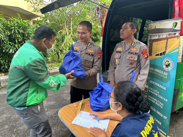 RS Bhayangkara Denpasar Gelar Pemeriksaan Kesehatan Gratis untuk Pengemudi Ojek Online