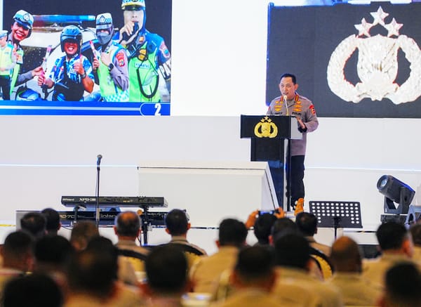 Kapolri Tekankan Pentingnya Digitalisasi dan Kehadiran Polantas di Tengah Masyarakat dalam Rakernis Lantas 2025