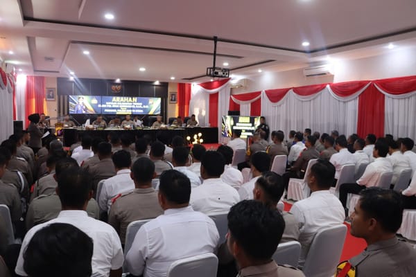 Kapolda Kalteng Kunjungi Polres Barito Utara, Tekankan Loyalitas dan Pelayanan Prima kepada Masyarakat