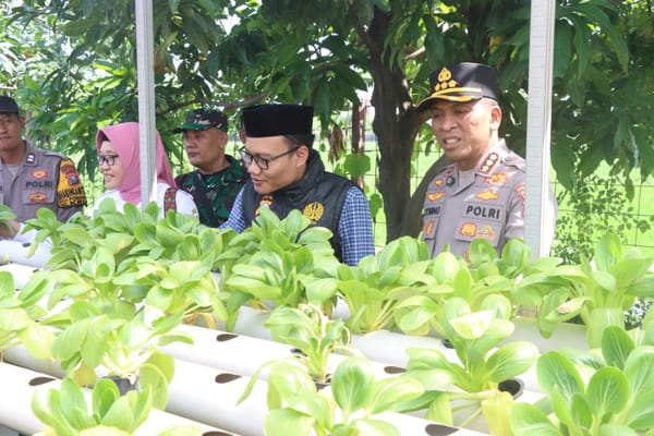 Kapolresta Sidoarjo Dukung Budidaya Pakcoy Hidroponik untuk Ketahanan Pangan
