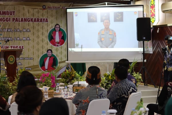 Tingkatkan Sinergitas, Wakapolda Kalteng Hadiri Lepas Sambut Kepala Pengadilan Tinggi Palangka Raya