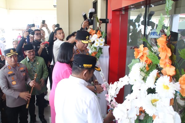 Kapolda Kalteng Resmikan Aula Baru dan Beri Arahan Peningkatan Layanan Saat Kunker ke Polres Barsel