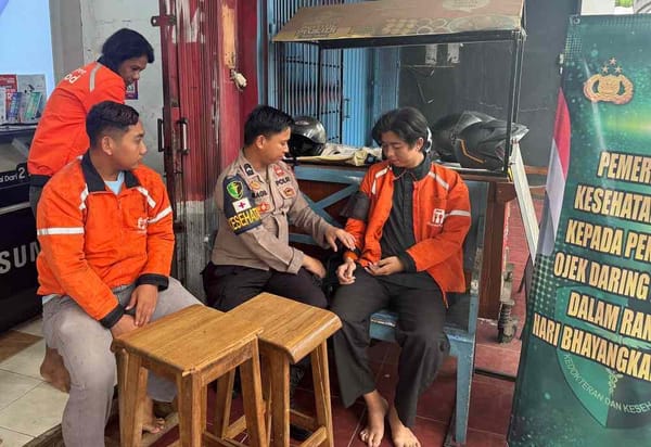 Peduli Kesehatan Ojol, Polres Jepara Gelar Layanan Medis Gratis