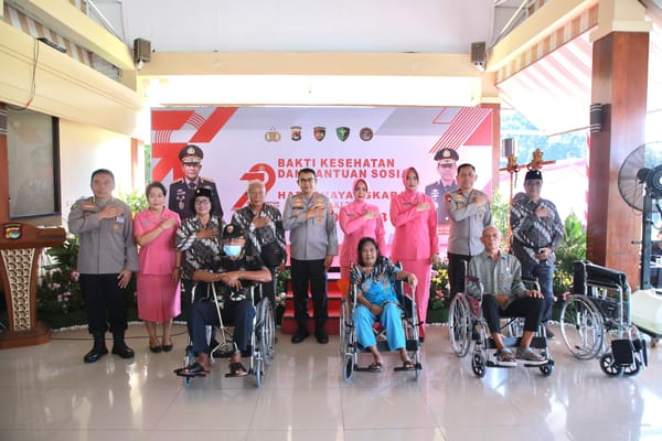 Polda NTB Gelar Bakti Kesehatan dan Bansos Sambut Hari Bhayangkara ke-79
