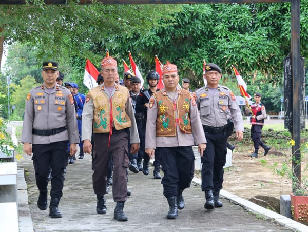 Sakralkan Momen HUT Bhayangkara, Polda Kalteng Ambil Air Suci di Bukit Batu