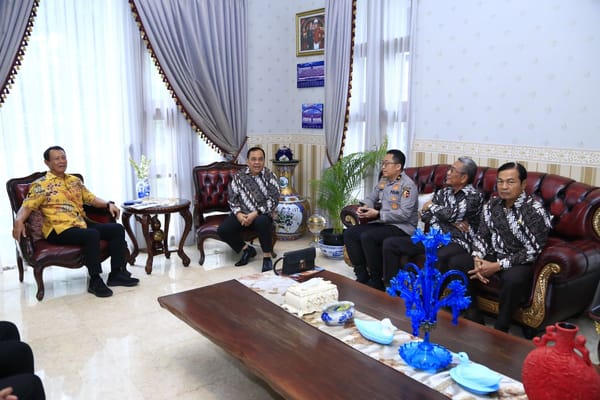HUT Bhayangkara ke-79, Tim Polri Anjangsana ke Kediaman Jenderal (Purn) Sutarman