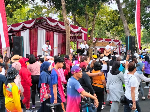 Doble D Band Meriahkan Panggung Bajra Shandi di Semarak Hari Bhayangkara ke-79
