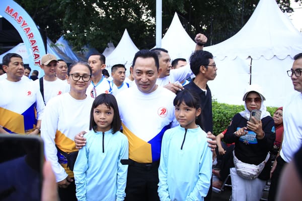 Aksi Panggung Kapolri di Bhayangkara Sport Day: Bawakan Lagu Rock Legendaris