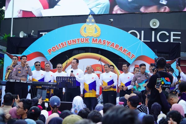 Kapolri Tampil Memukau di Bhayangkara Sport Day, Bawakan Lagu God Bless dan Bon Jovi