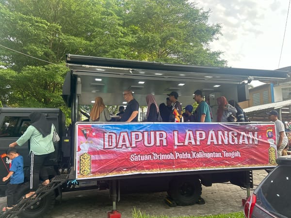 Brimob Kalteng Tampilkan Dapur Lapangan di CFD, Meriahkan Hari Bhayangkara ke-79