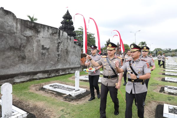 HUT Bhayangkara ke-79, Kapolda Bali Kenang Jasa Pahlawan Lewat Ziarah Khidmat