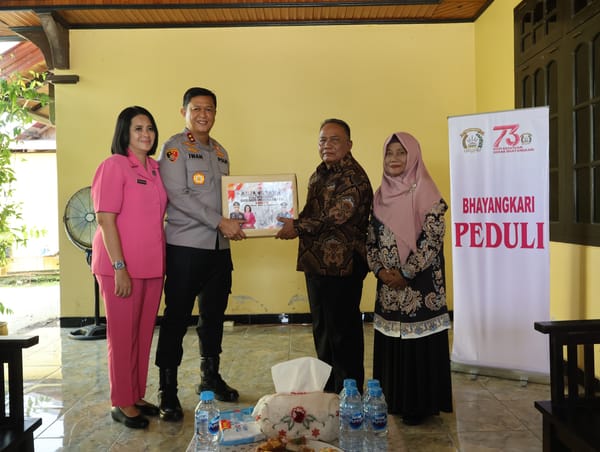Hari Bhayangkara ke-79, Polda Kalteng Tebar Kepedulian Lewat Anjangsana ke 10 Titik