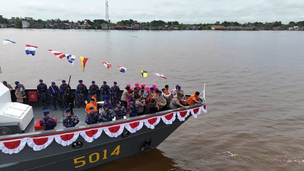 Hari Bhayangkara ke-79, Polda Kalteng Tabur Bunga di Lokasi Perairan Kapuas
