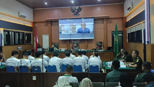 Baju Anak Kami Masih Berdarah: Tangisan Keluarga di Sidang Penembakan Tiga Anggota Polri