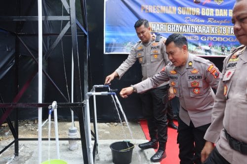 Polres Grobogan Bantu Ponpes dengan Sumur Bor dalam Rangka HUT Bhayangkara ke-79