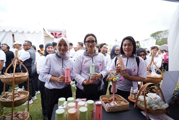 Jalan Sehat Semakin Meriah, UMKM Hadirkan Warna Baru di Tengah Ribuan Peserta