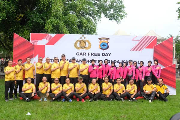 Polda Kalsel Bagikan 3.350 Makanan Gratis di CFD, Meriahkan Hari Bhayangkara ke-79