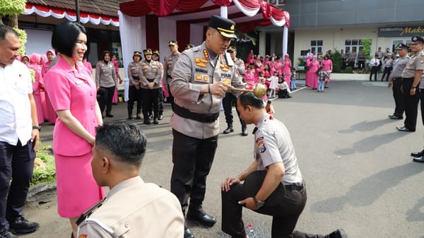 Naik Pangkat di Momen Spesial, 54 Polisi Polresta Malang Kota Sumringah!