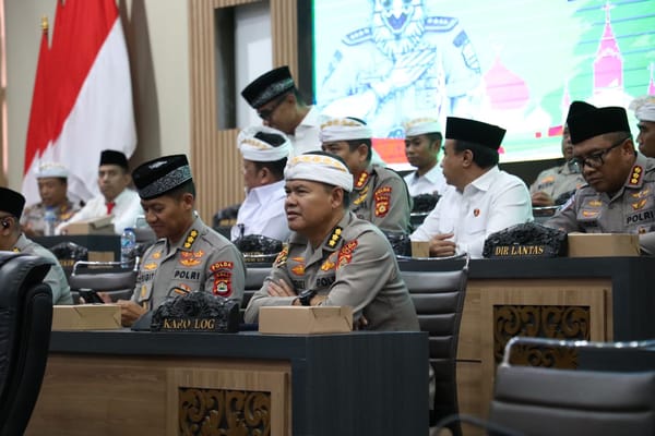 Kapolda Bali Terhubung Virtual Ikuti Doa Lintas Agama Hari Bhayangkara dari Mabes Polri