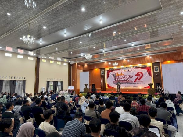 Ngakak dan Kritik: Lomba Stand Up Comedy Polres Purbalingga Meriahkan Interaksi Sosial