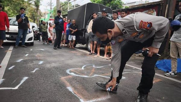 Gagal Menyalip Avanza, Motor Tertabrak Mobil Boks di Malang — Satu Tewas di Tempat