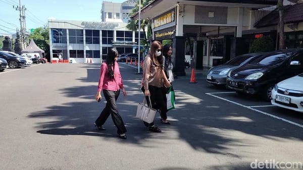 Penuhi Panggilan Polisi, Korban Dugaan Pelecehan oleh Dokter YA Didampingi Pengacara