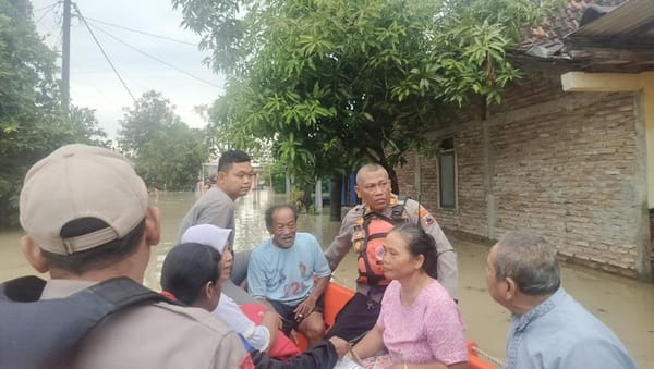 Polda Jateng Gerak Cepat Evakuasi Warga Grobogan Terdampak Banjir