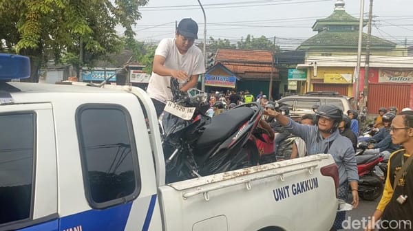 Polisi Periksa CCTV Lokasi Kecelakaan Pemotor Wanita Diduga Korban Jambret di Semarang