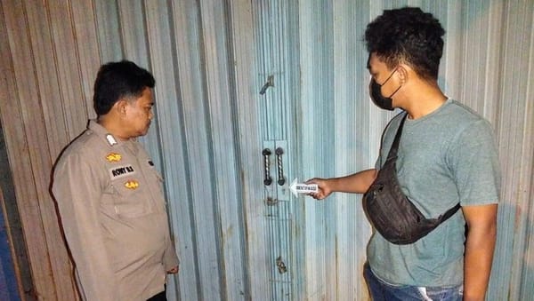 Geger! Mayat Pria Membusuk Ditemukan di Ruko Tayu, Polisi Selidiki Identitas