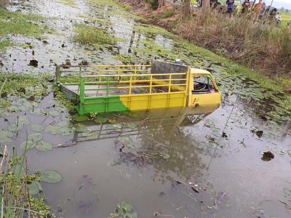 Truk Bermuatan Emak-emak Nyemplung ke Sungai di Kudus, Begini Kejadiannya