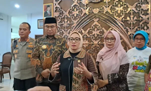 Peduli Korban Kekerasan Seksual, Menteri PPPA Temui Korban di Sragen