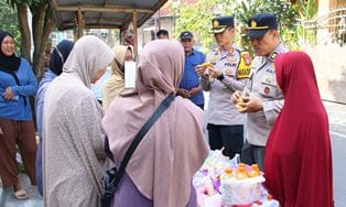 Dekatkan Diri ke Masyarakat, Waka Polresta Malang Kota Gelar Ngopi Bareng RW di Kelurahan