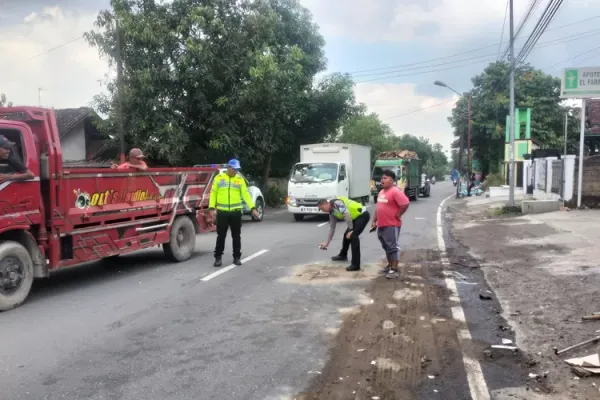 Kecelakaan Maut di Rembang: Suhardiyanto Korban Tabrakan Truk dan Vario