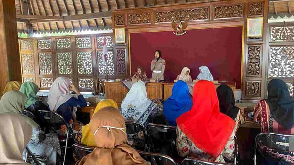 Cegah Kecelakaan, Polisi Banyumas Sosialisasikan Budaya Tertib di Jalan