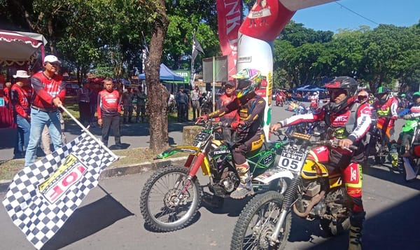 Polres Magelang Kota Gelar Bhayangkara Adventure 2025: Trabas Gunung Salam sekaligus Beramal