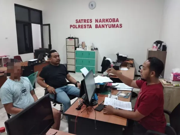 Pria Purbalingga Ditangkap di Purwokerto, Kedapatan Bawa 143,59 Gram Sabu