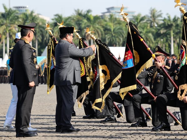 Presiden Anugerahkan Nugraha Sakanti untuk Divisi Humas Polri dan Enam Satker Lain