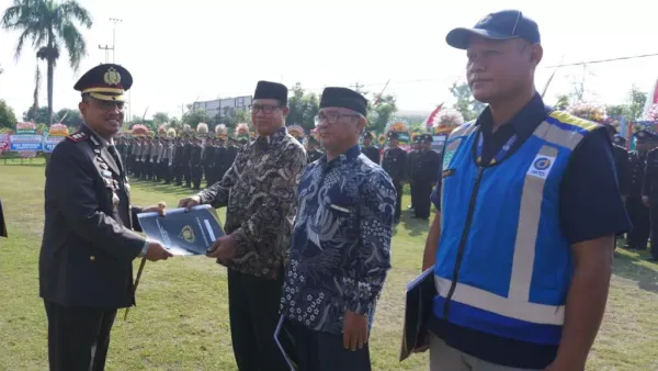 Kabag Ops Polres Klaten dan Tokoh Agama Raih Penghargaan atas Kontribusi untuk Masyarakat