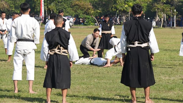 Aksi Spektakuler Polda Bali Meriahkan Hari Bhayangkara ke-79 di Lapangan Renon