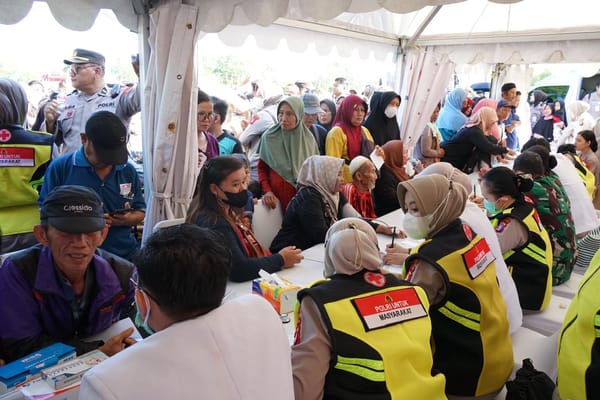 Polda Kalteng Rayakan HUT Bhayangkara ke-79 dengan Layanan Kesehatan Gratis dan Ribuan Sembako untuk Warga