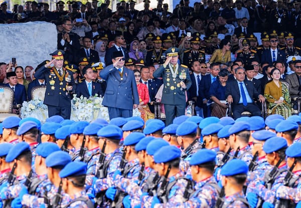 Penghargaan Tinggi dari Presiden: Nugraha Sakanti dan Bintang Bhayangkara Nararya Disematkan