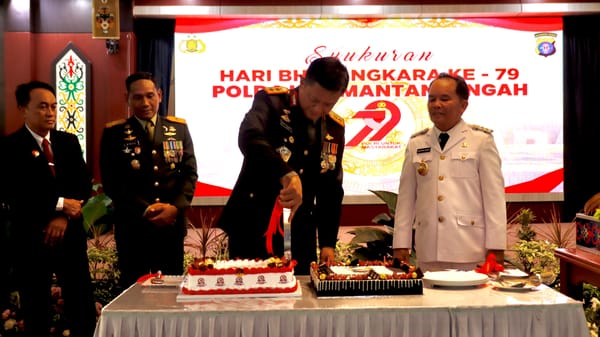 Gubernur dan TNI Datangi Kapolda Kalteng dengan Kejutan di Hari Bhayangkara ke-79